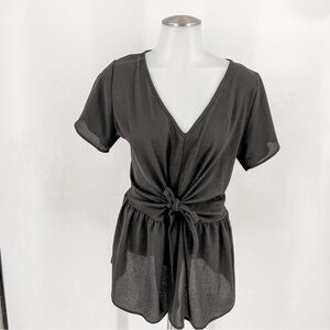 Entro black top with a tie on the front
